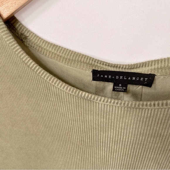 Jane + Delancey Drop Shoulder Short Sleeve Tee Scoop Neck High-Low Top - Picture 3 of 8